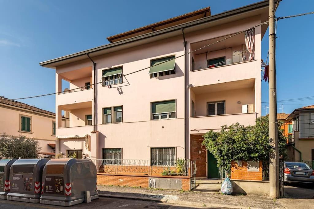Chic Italian Escape - Casa Vacanze Lorusso 몬테카티니테르메 외부 사진